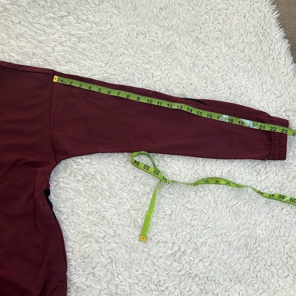 Reebok Track Top Jacket Maroon Black Mens Size Small Gym Running - Picture 14 of 15